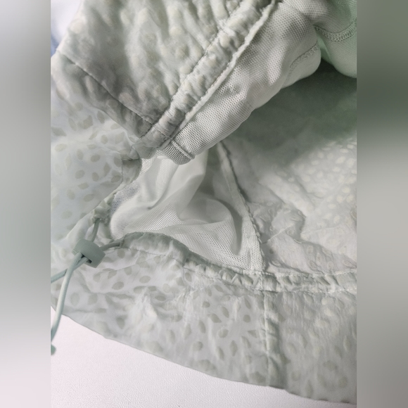 Lululemon Find your Flock Jacket 2 - Picture 13 of 16